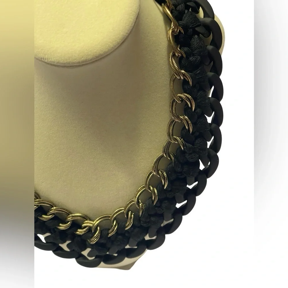 NWT Chico’s Black/Gold Links Collar Necklace - Picture 5 of 9